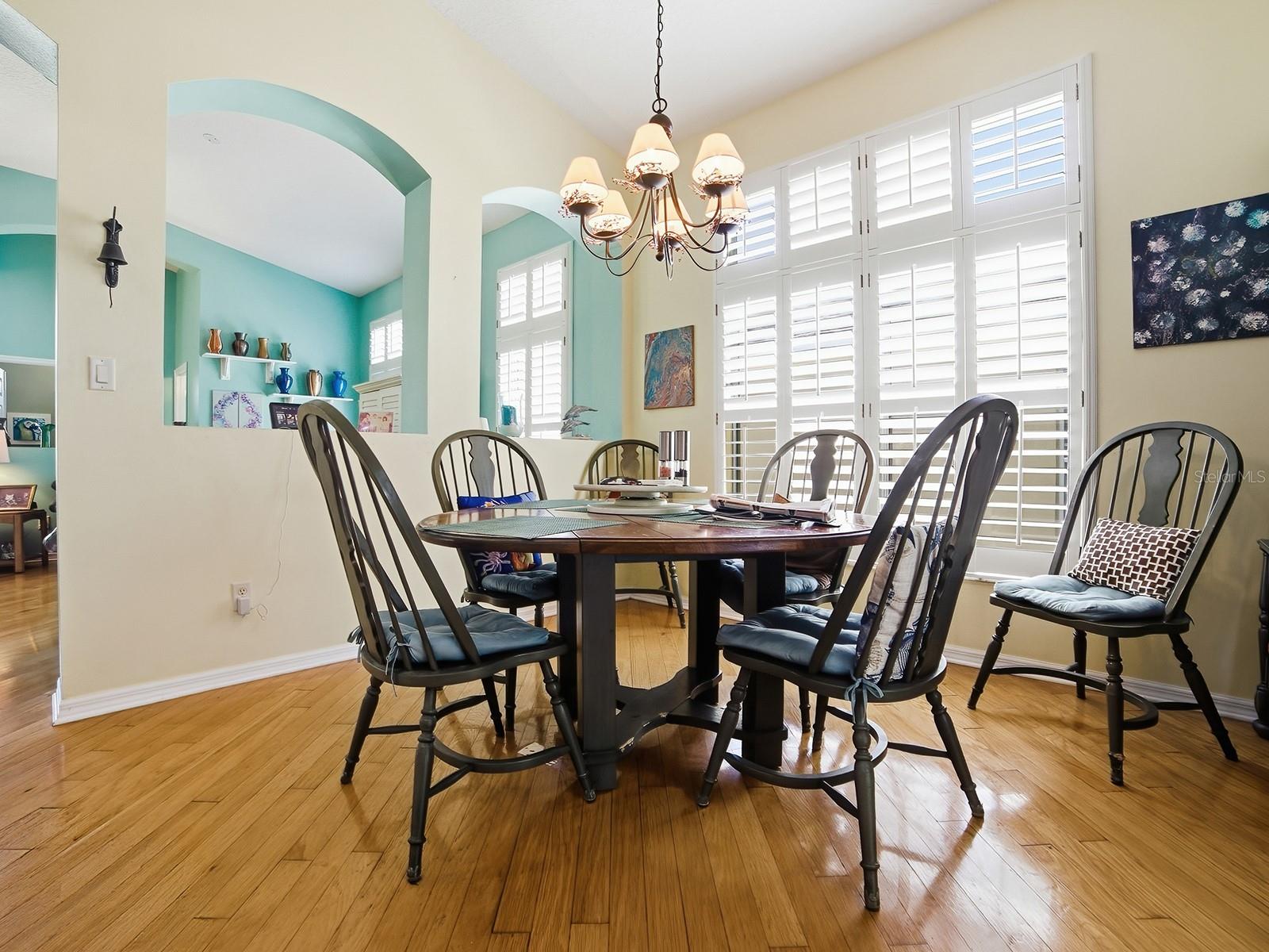 Image 19 of 54 For 24511 Bocage Way