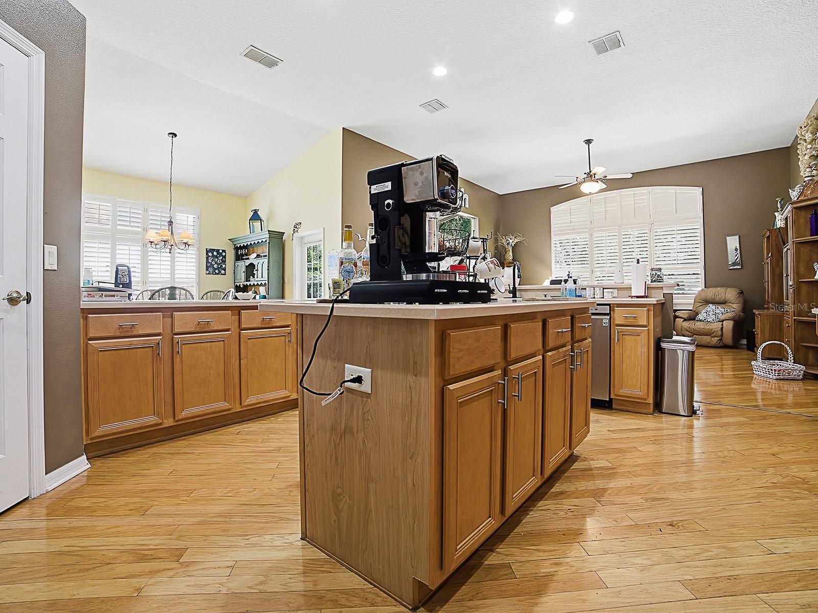 Image 22 of 54 For 24511 Bocage Way