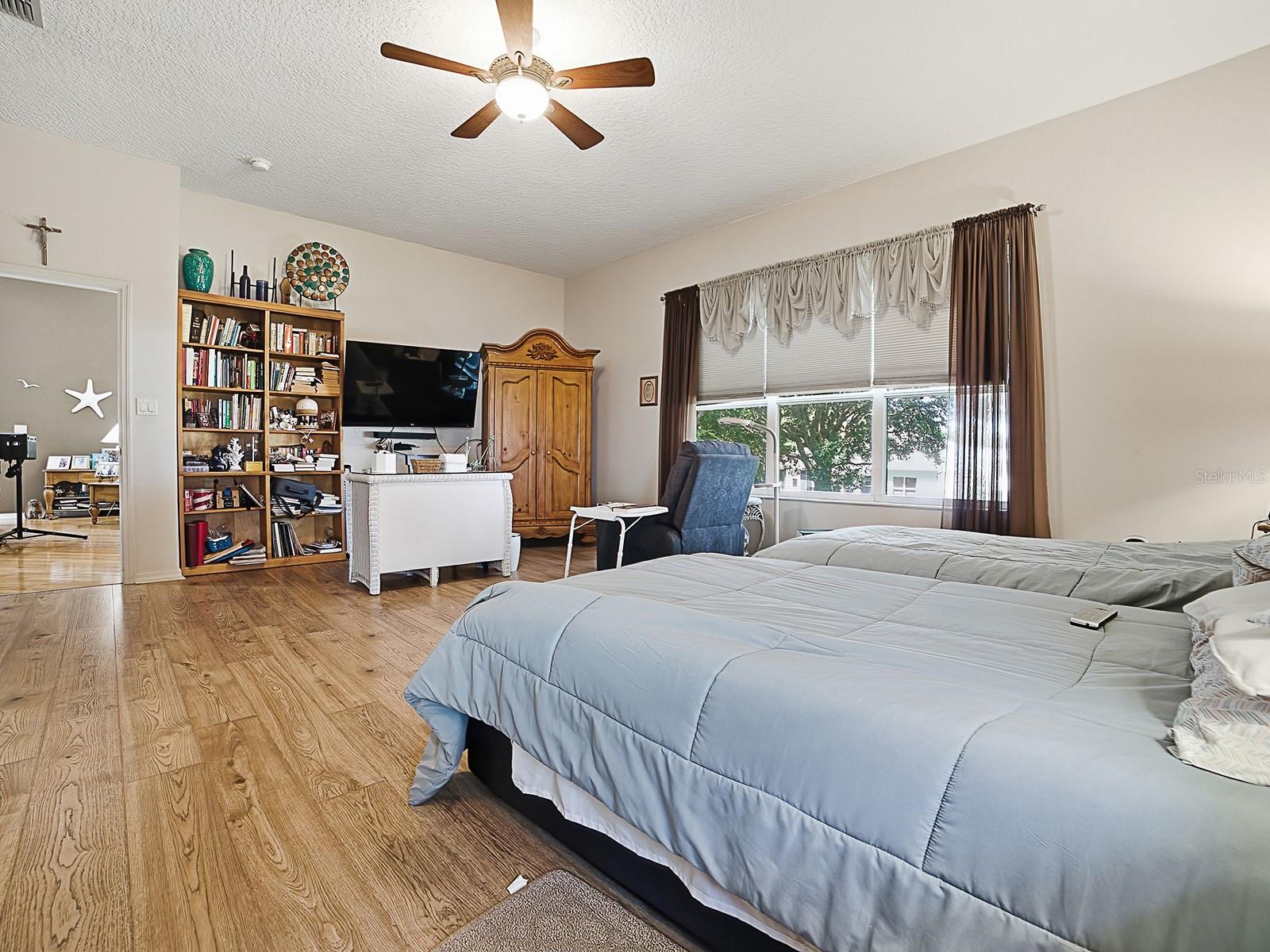 Image 30 of 54 For 24511 Bocage Way