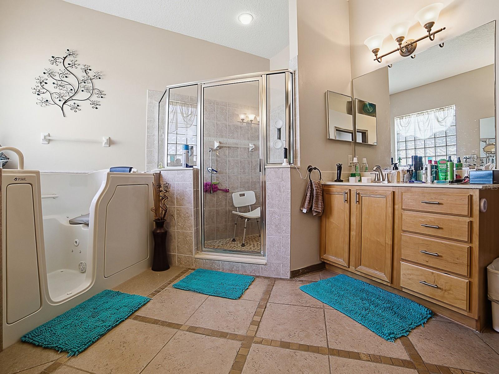 Image 32 of 54 For 24511 Bocage Way
