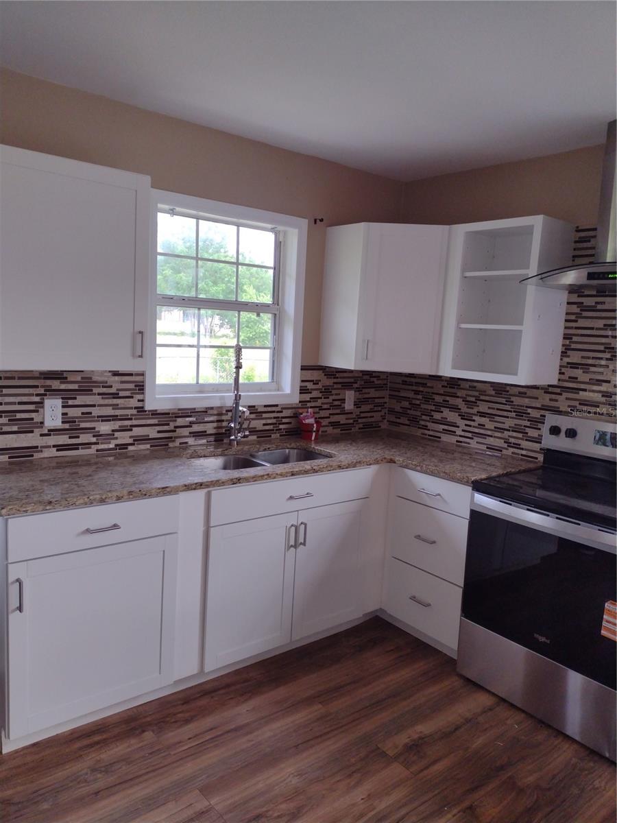 Image 10 of 23 For 8597 126th Place