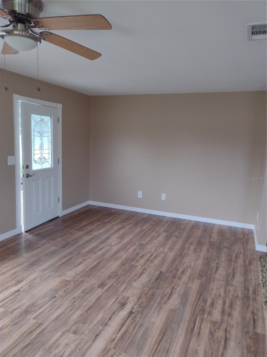 Image 7 of 23 For 8597 126th Place