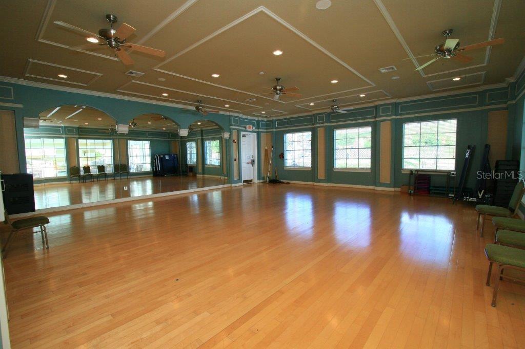 Image 40 of 54 For 3000 Pinnacle Court