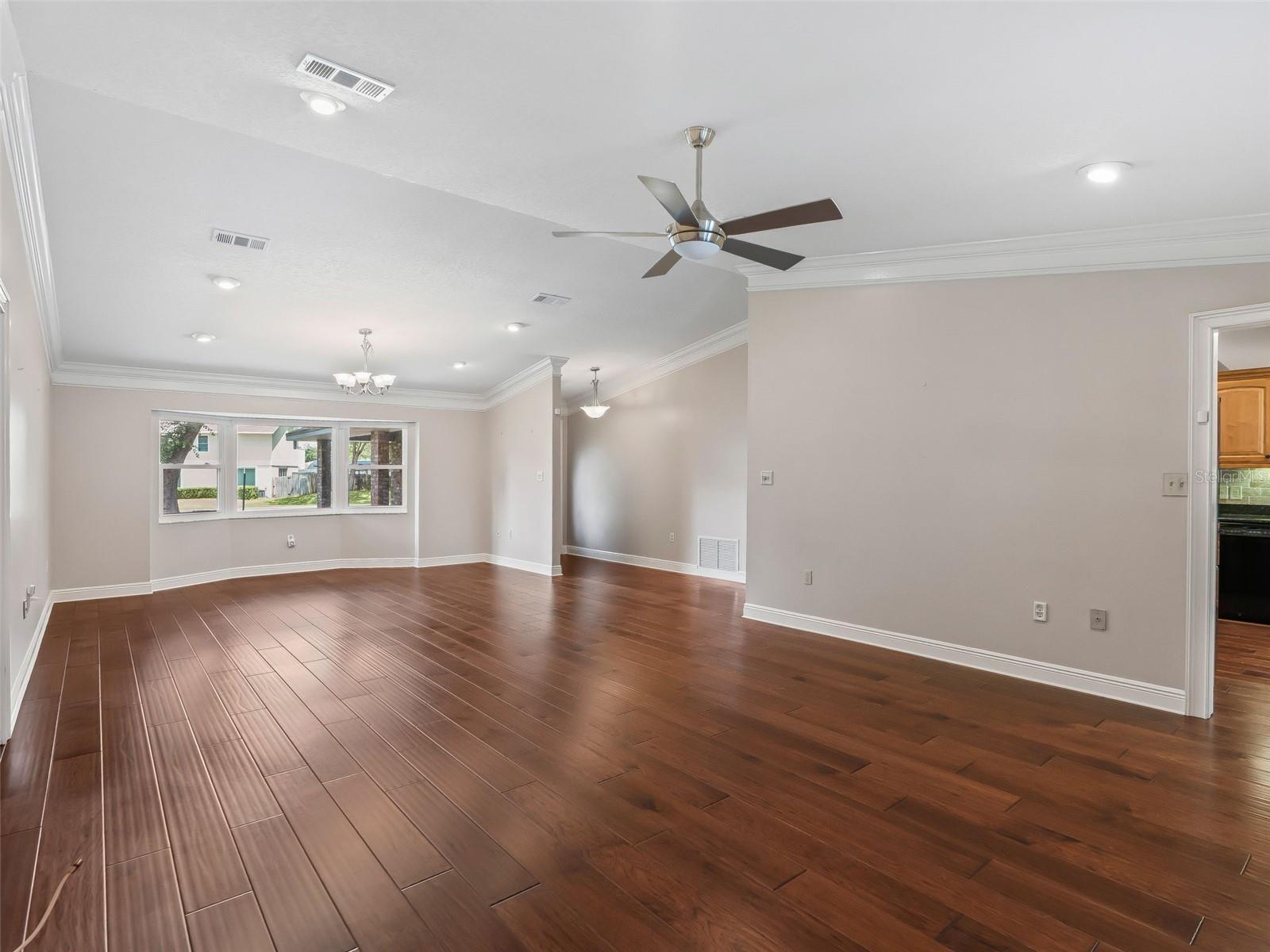 Image 12 of 49 For 33005 Joel Court