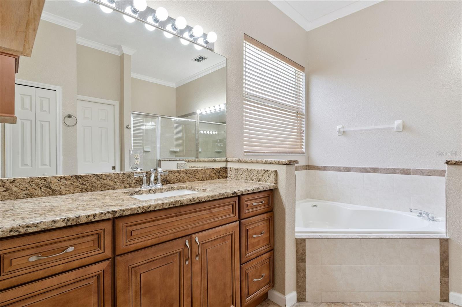 Image 12 of 38 For 813 Summit Greens Boulevard