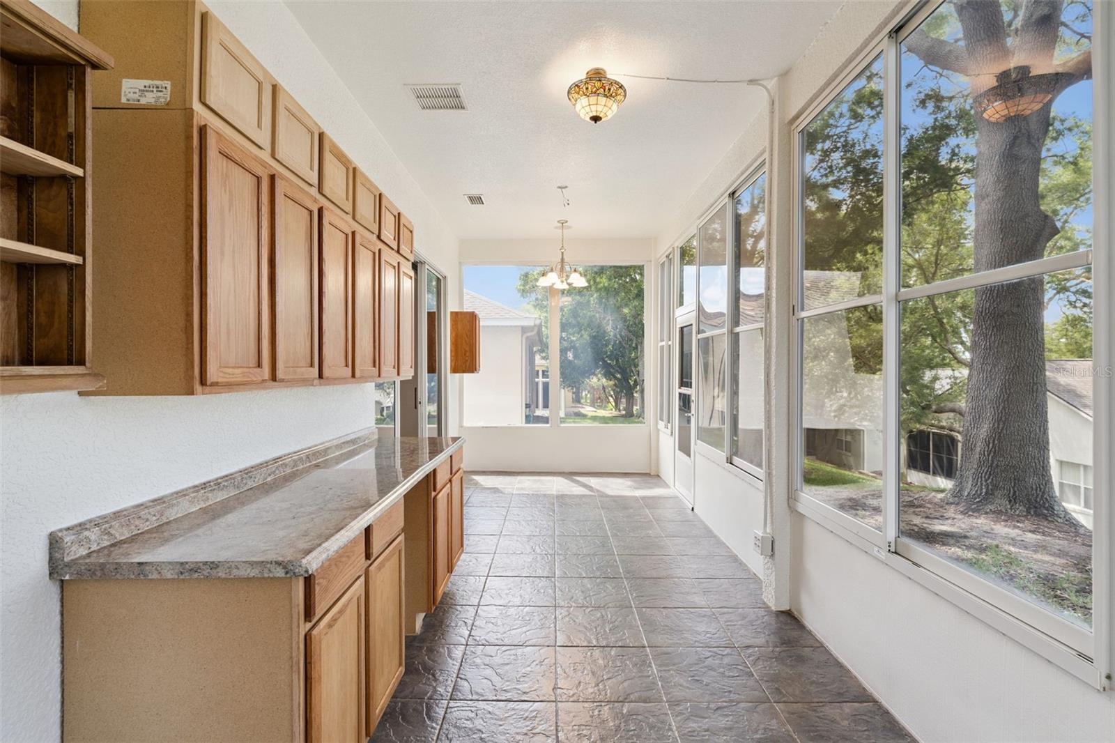 Image 18 of 38 For 813 Summit Greens Boulevard