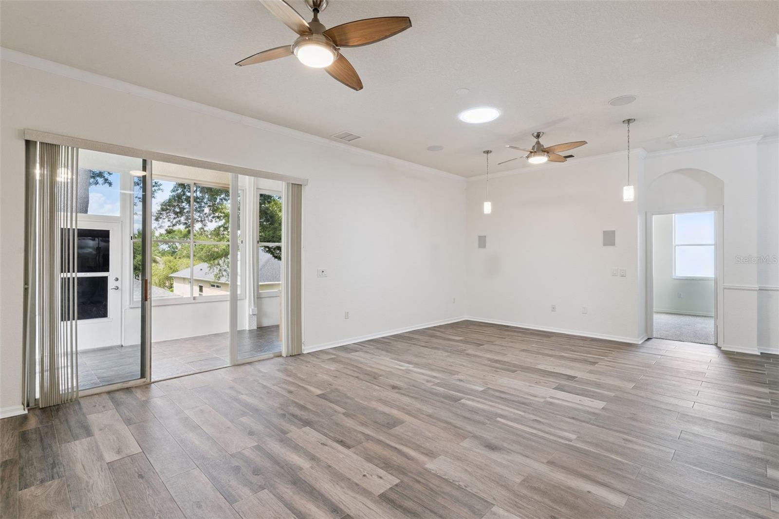 Image 3 of 38 For 813 Summit Greens Boulevard