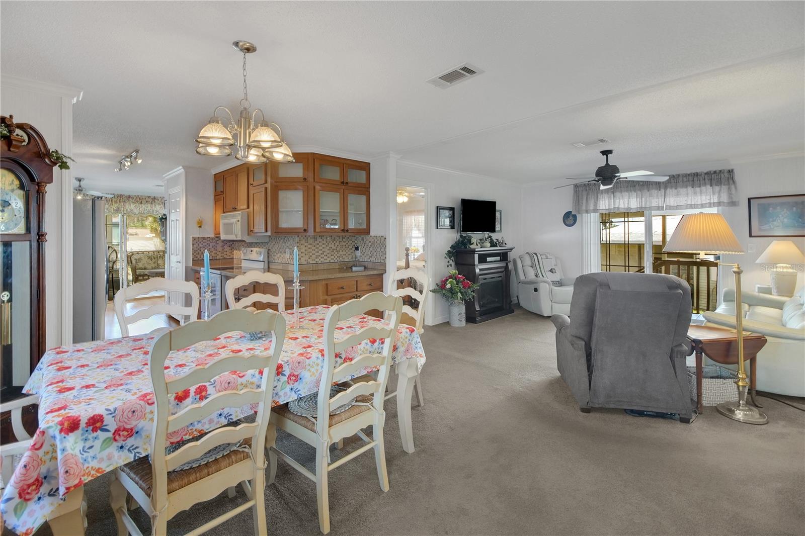 Image 11 of 65 For 15 Riverview Drive