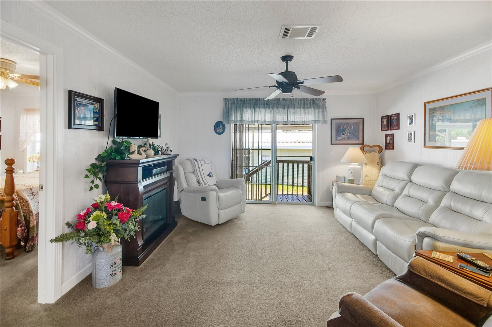 Image 6 of 65 For 15 Riverview Drive