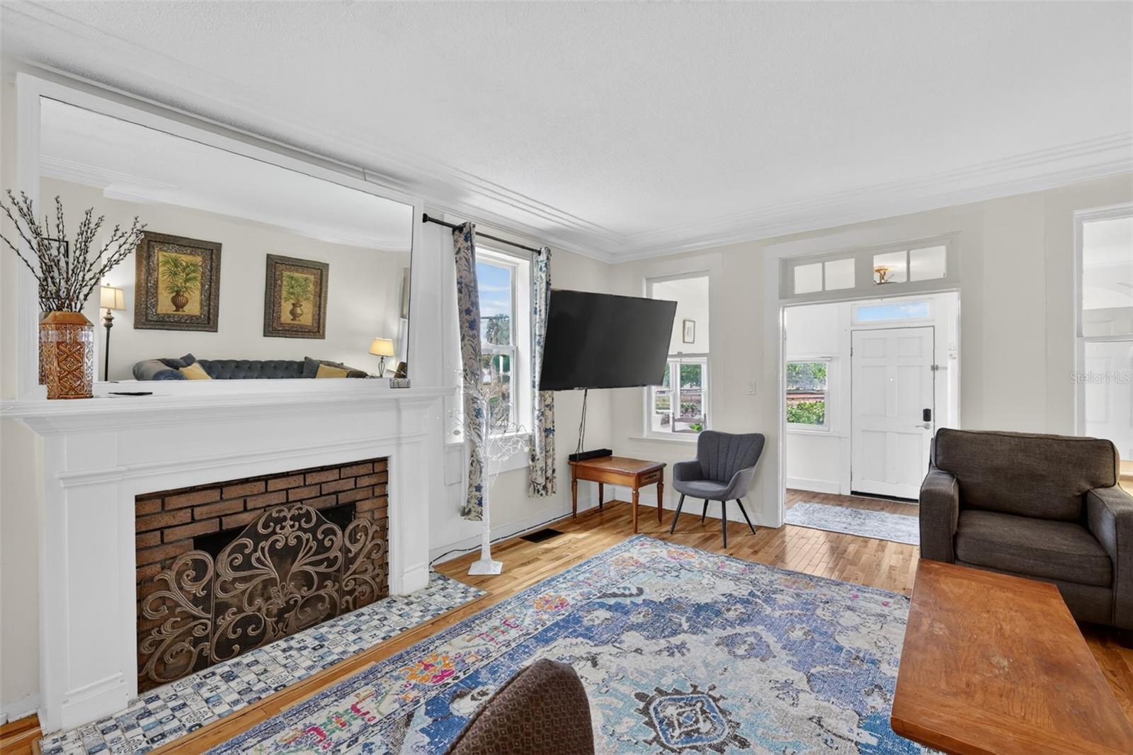 Image 13 of 76 For 708 Lemon Avenue