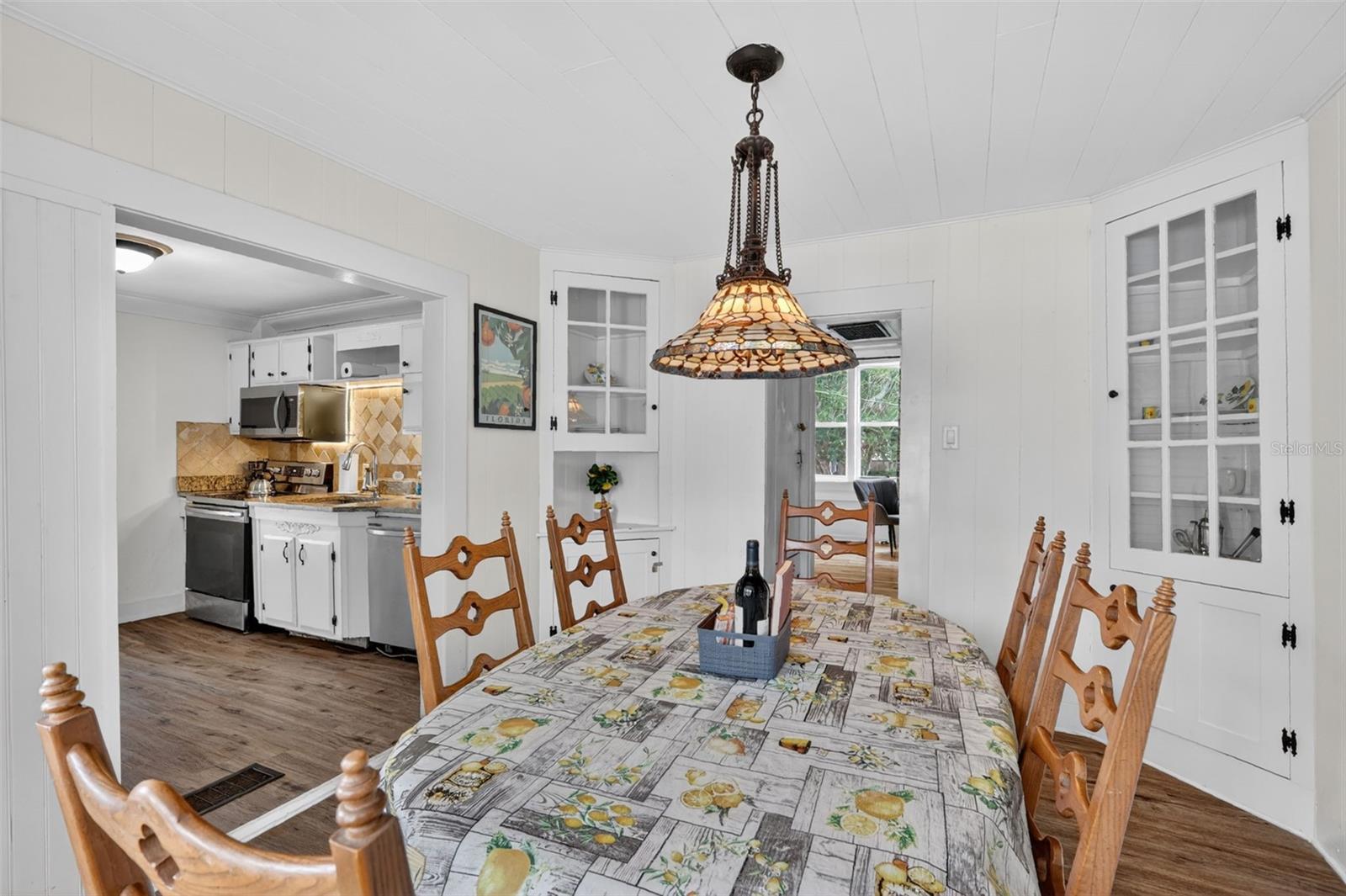 Image 15 of 76 For 708 Lemon Avenue