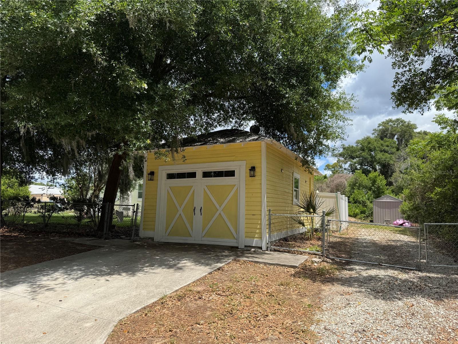 Image 50 of 76 For 708 Lemon Avenue