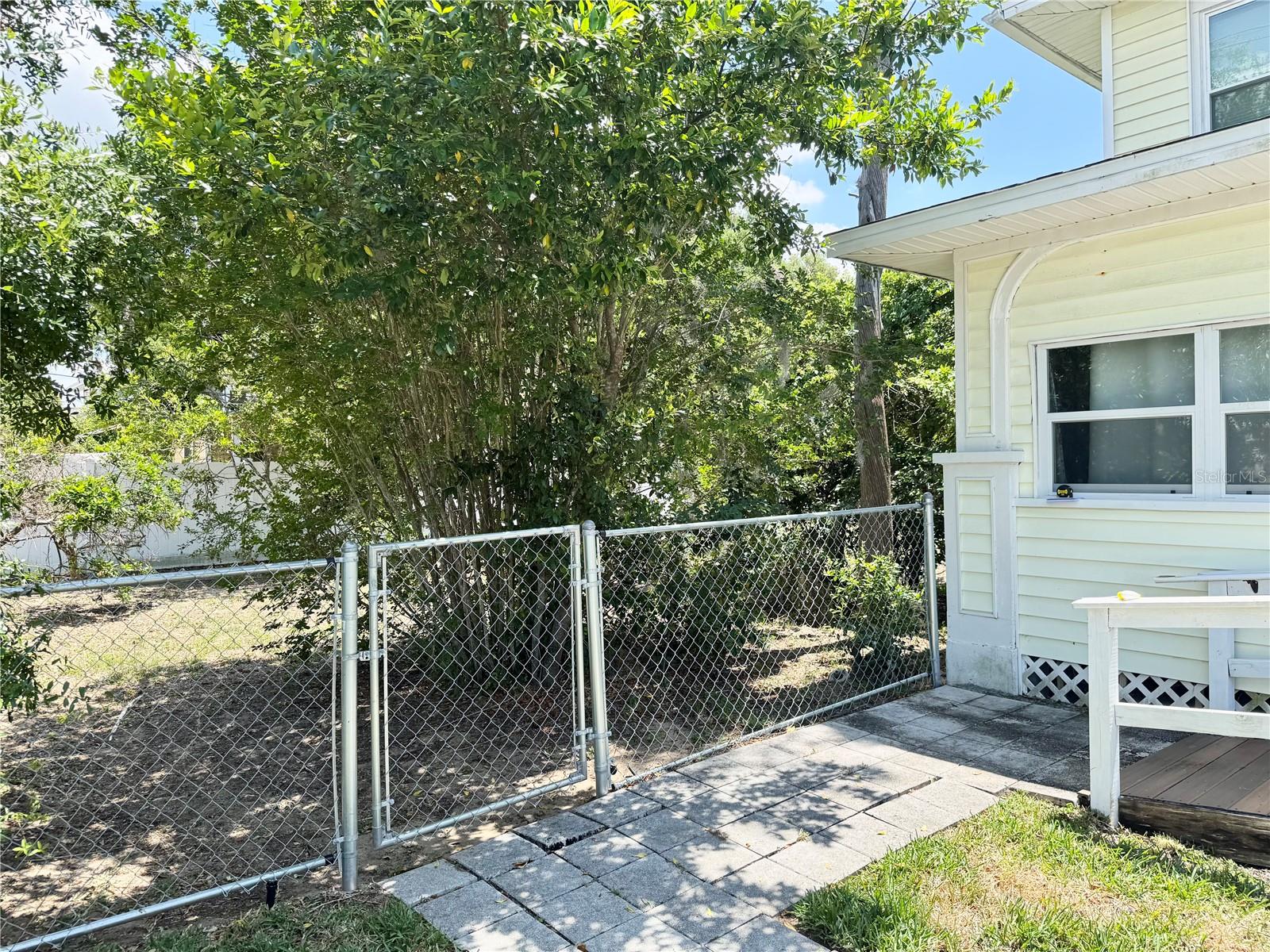 Image 57 of 76 For 708 Lemon Avenue