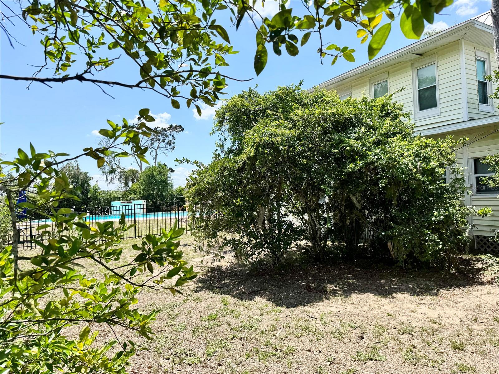 Image 58 of 76 For 708 Lemon Avenue