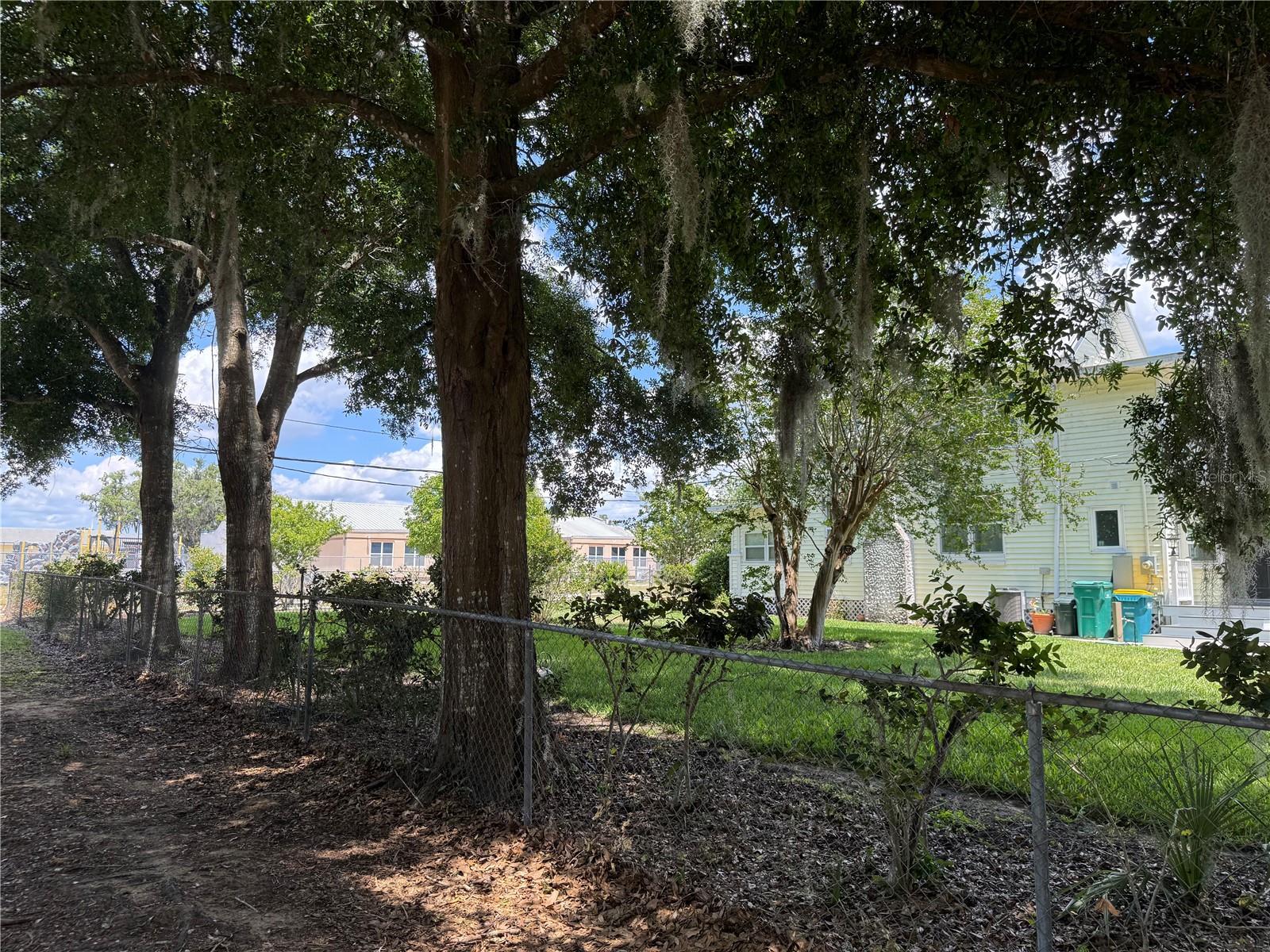 Image 63 of 76 For 708 Lemon Avenue