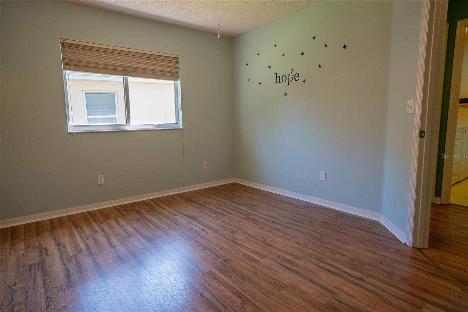 Image 15 of 54 For 3559 Capland Avenue