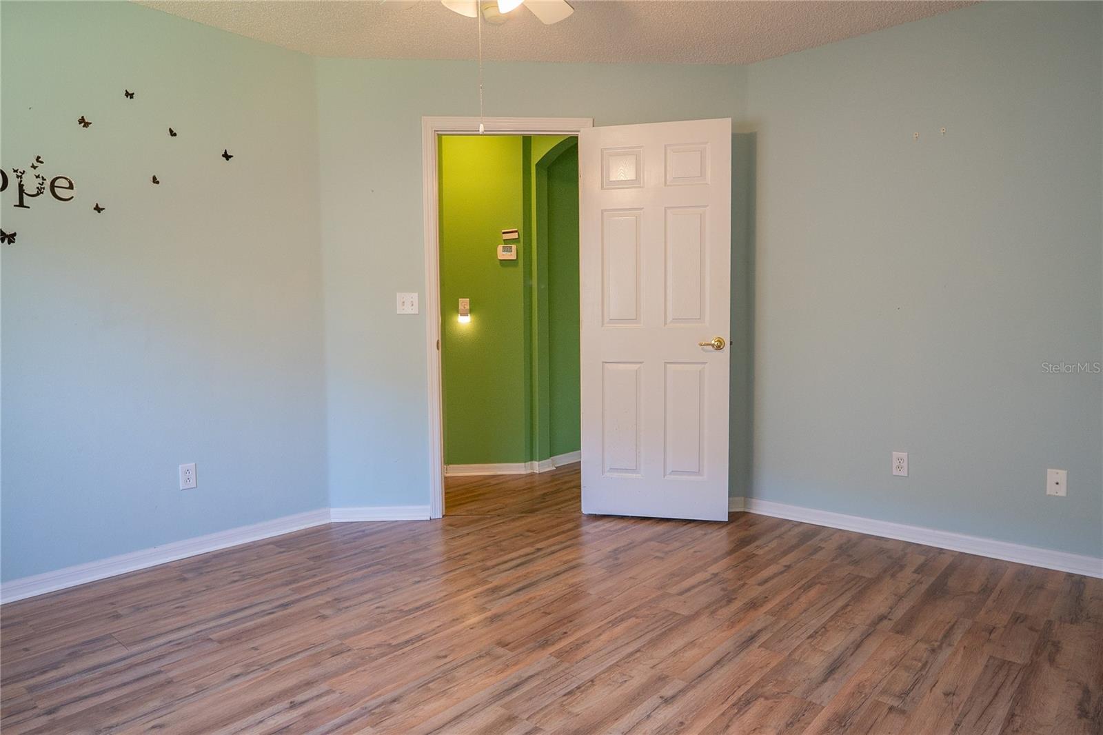 Image 16 of 54 For 3559 Capland Avenue