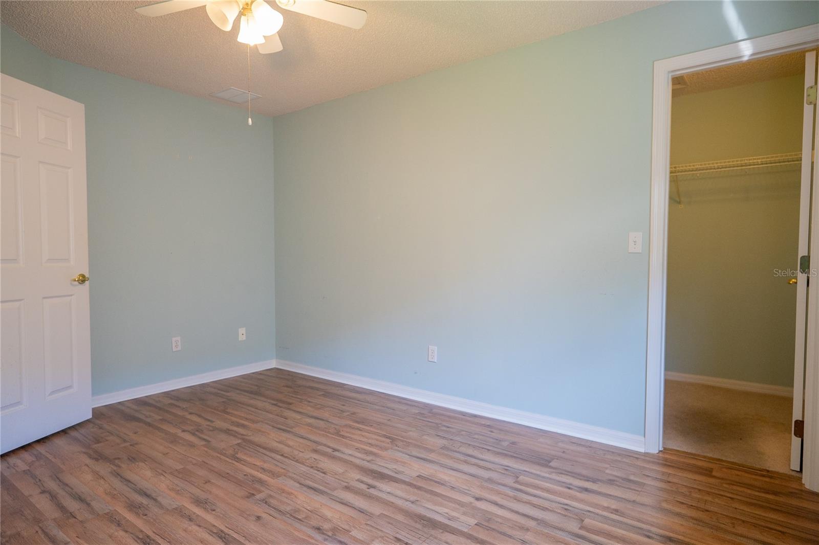 Image 17 of 54 For 3559 Capland Avenue