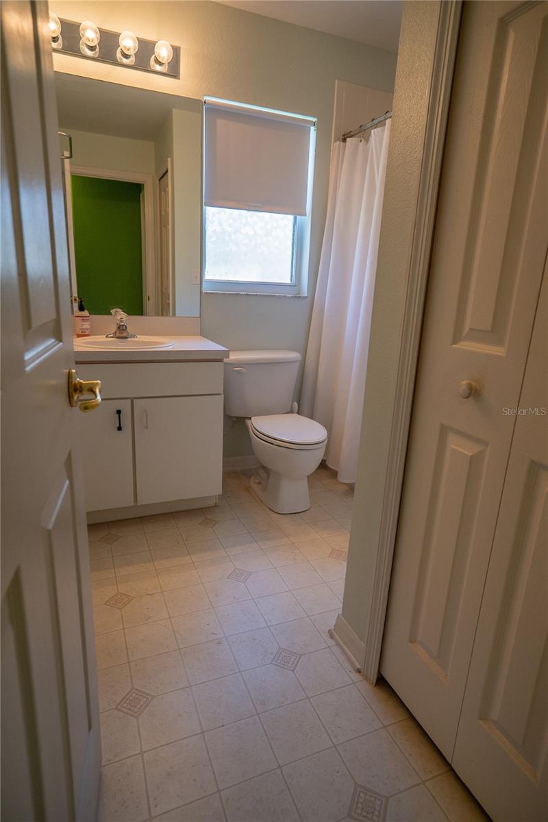 Image 20 of 54 For 3559 Capland Avenue