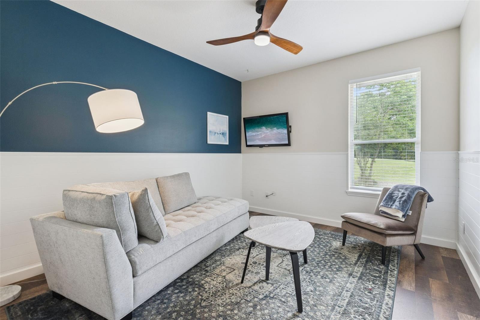 Listing photo id 14 for 2360 Park Forest Boulevard