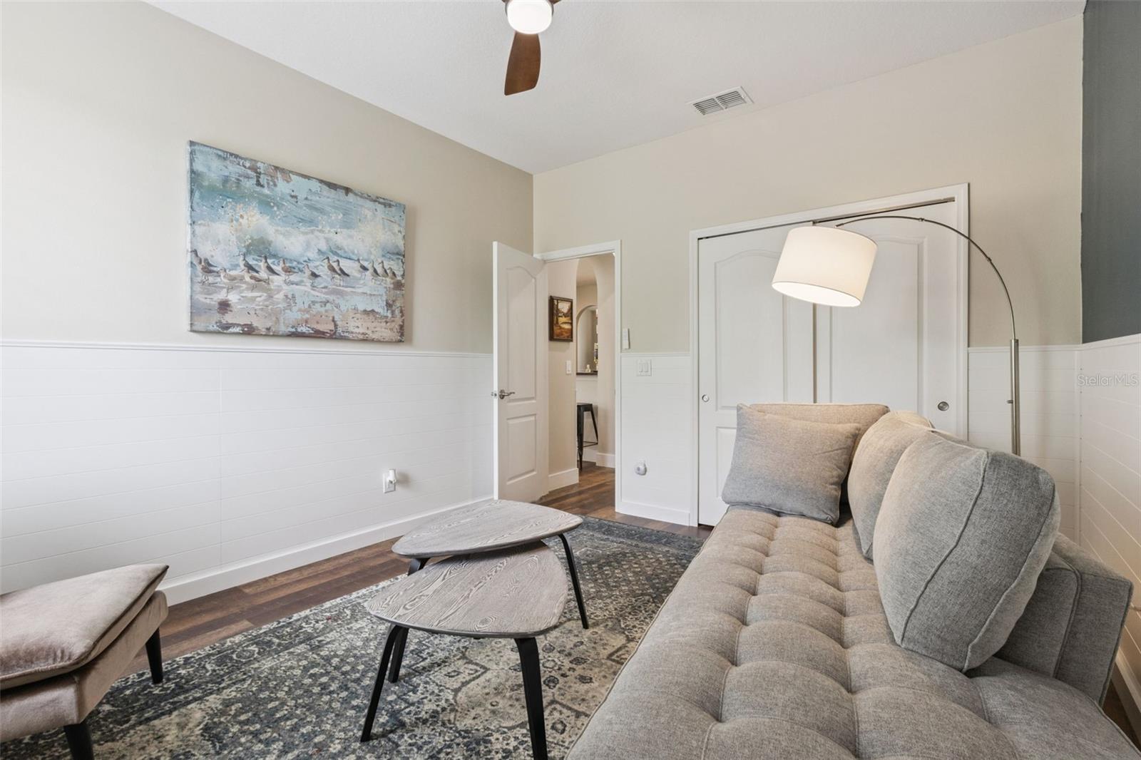 Listing photo id 15 for 2360 Park Forest Boulevard
