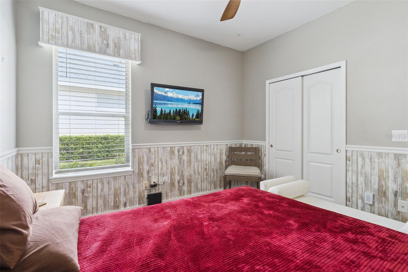 Listing photo id 20 for 2360 Park Forest Boulevard