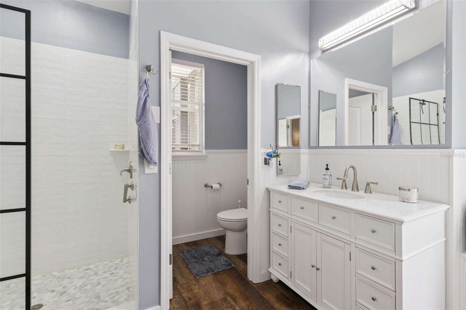 Listing photo id 23 for 2360 Park Forest Boulevard