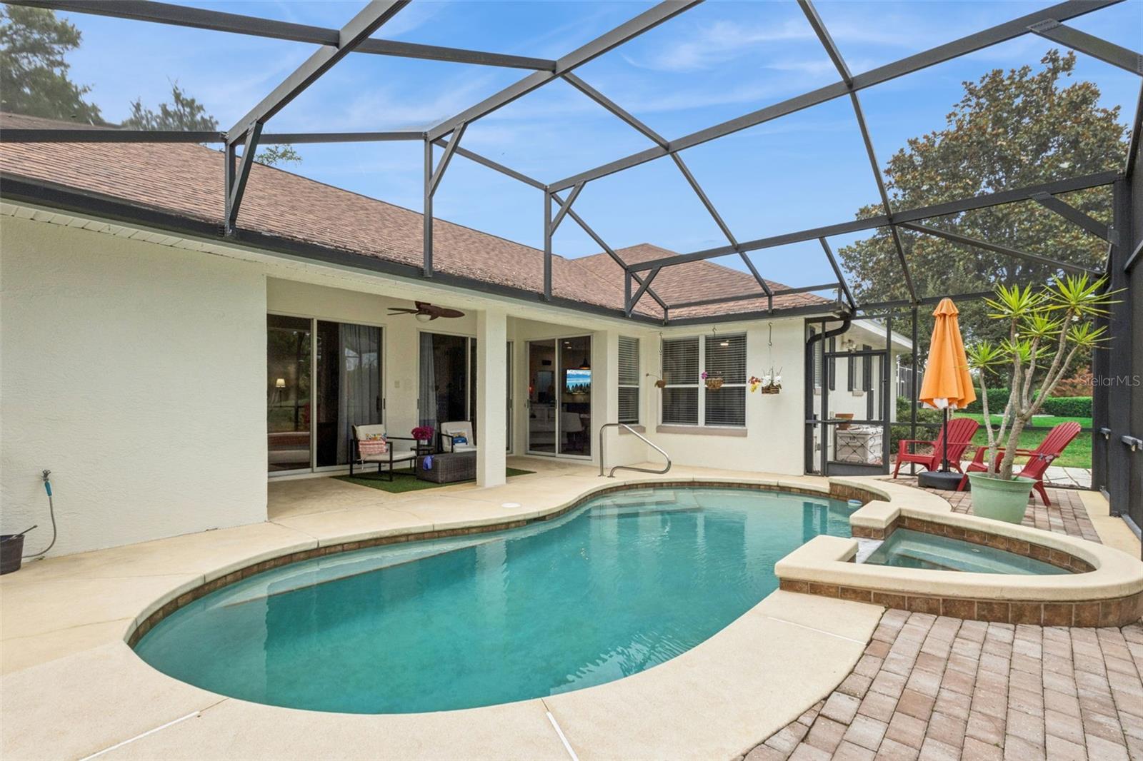 Listing photo id 31 for 2360 Park Forest Boulevard