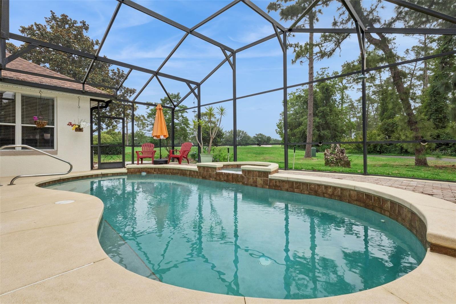 Listing photo id 32 for 2360 Park Forest Boulevard