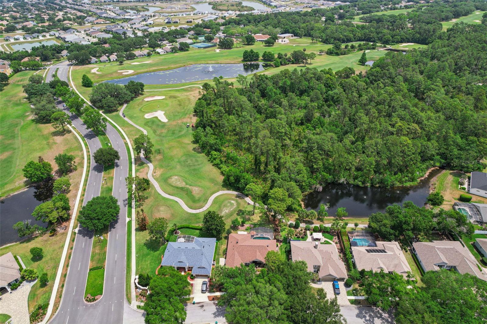 Listing photo id 42 for 2360 Park Forest Boulevard