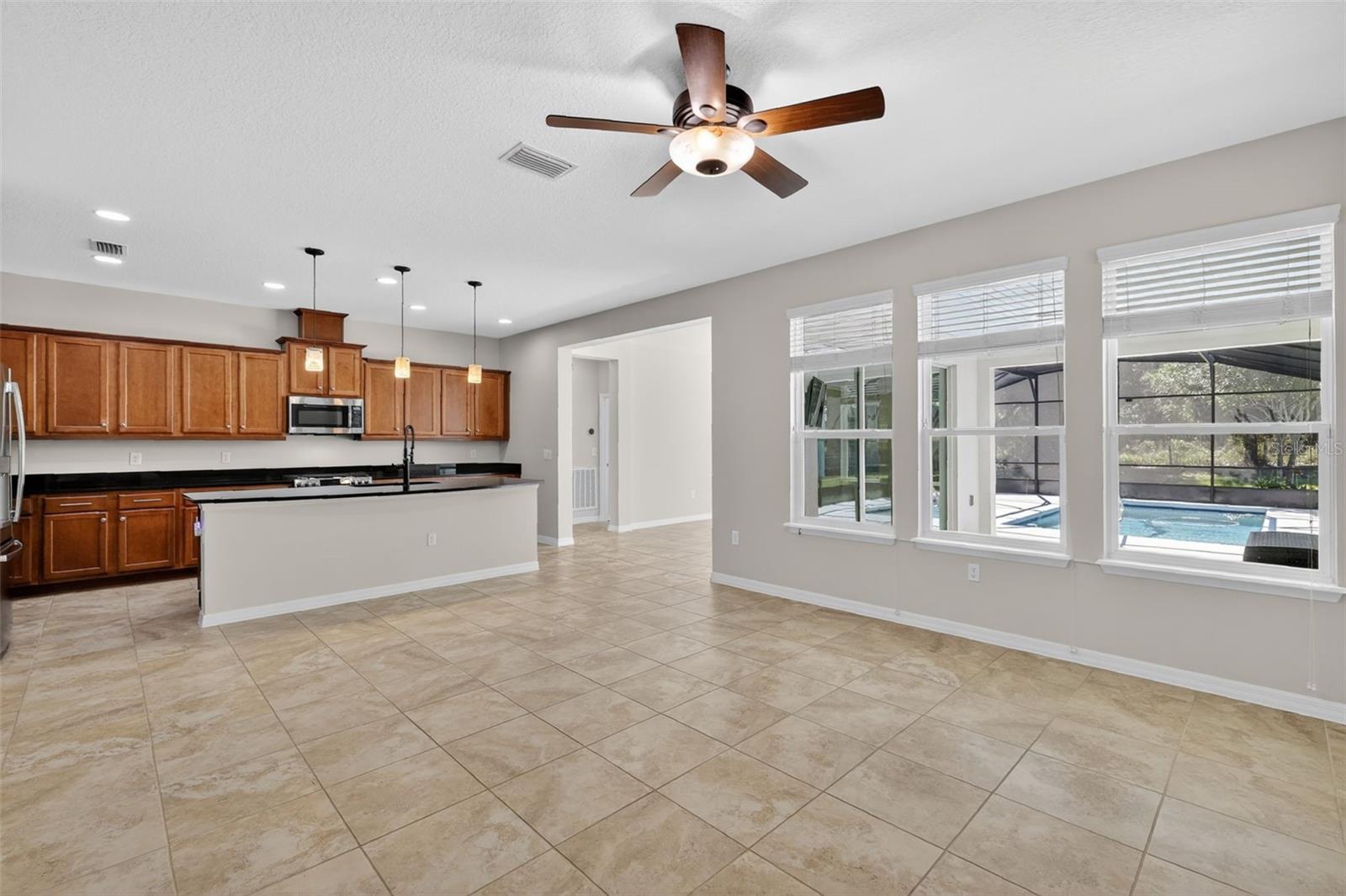 Image 14 of 42 For 769 Alcove Dr