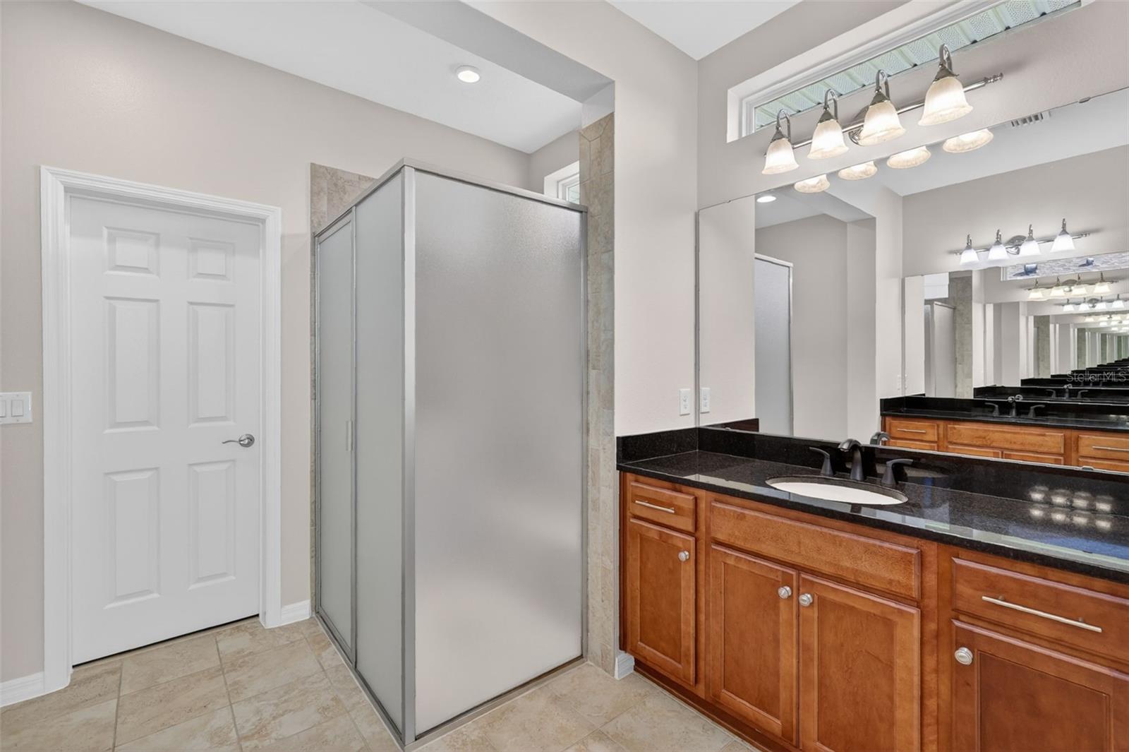 Image 21 of 42 For 769 Alcove Dr