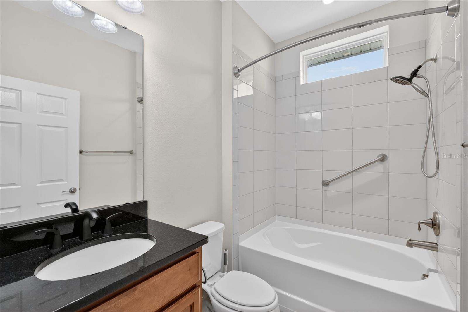 Image 27 of 42 For 769 Alcove Dr