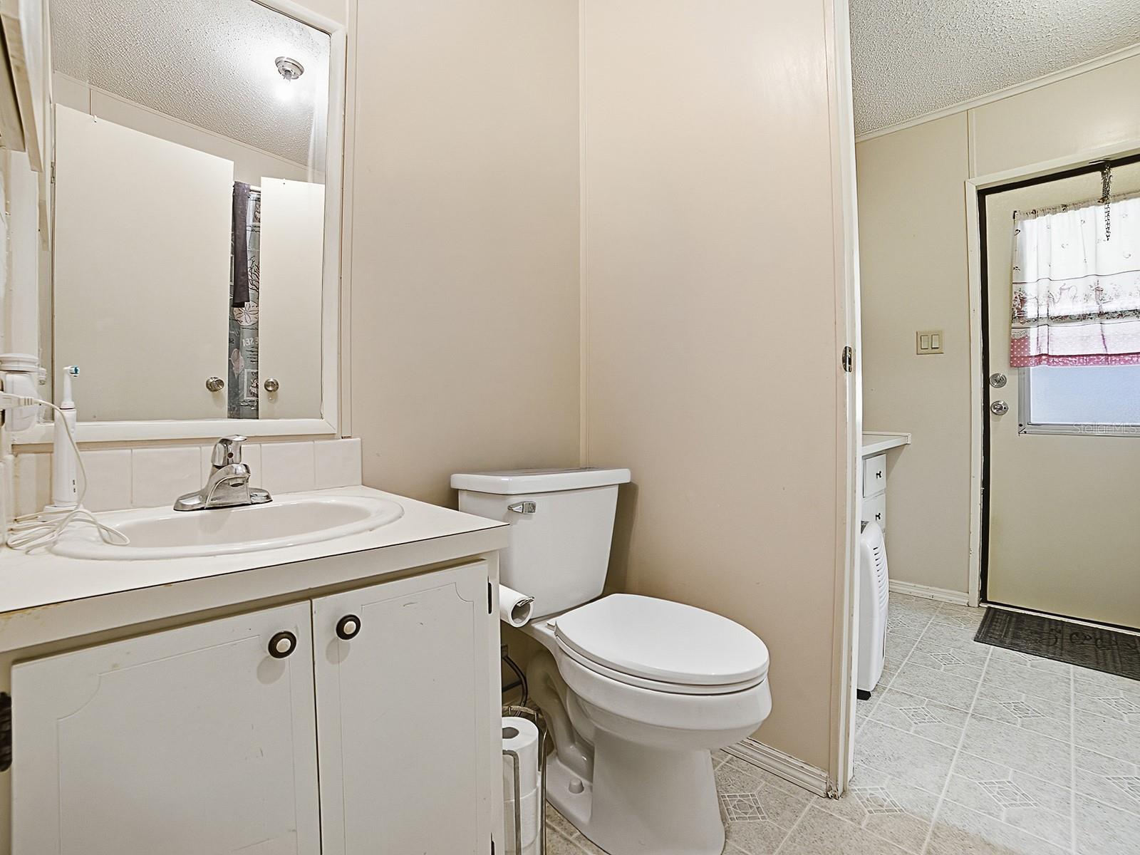 Image 12 of 19 For 320 Westwood Drive