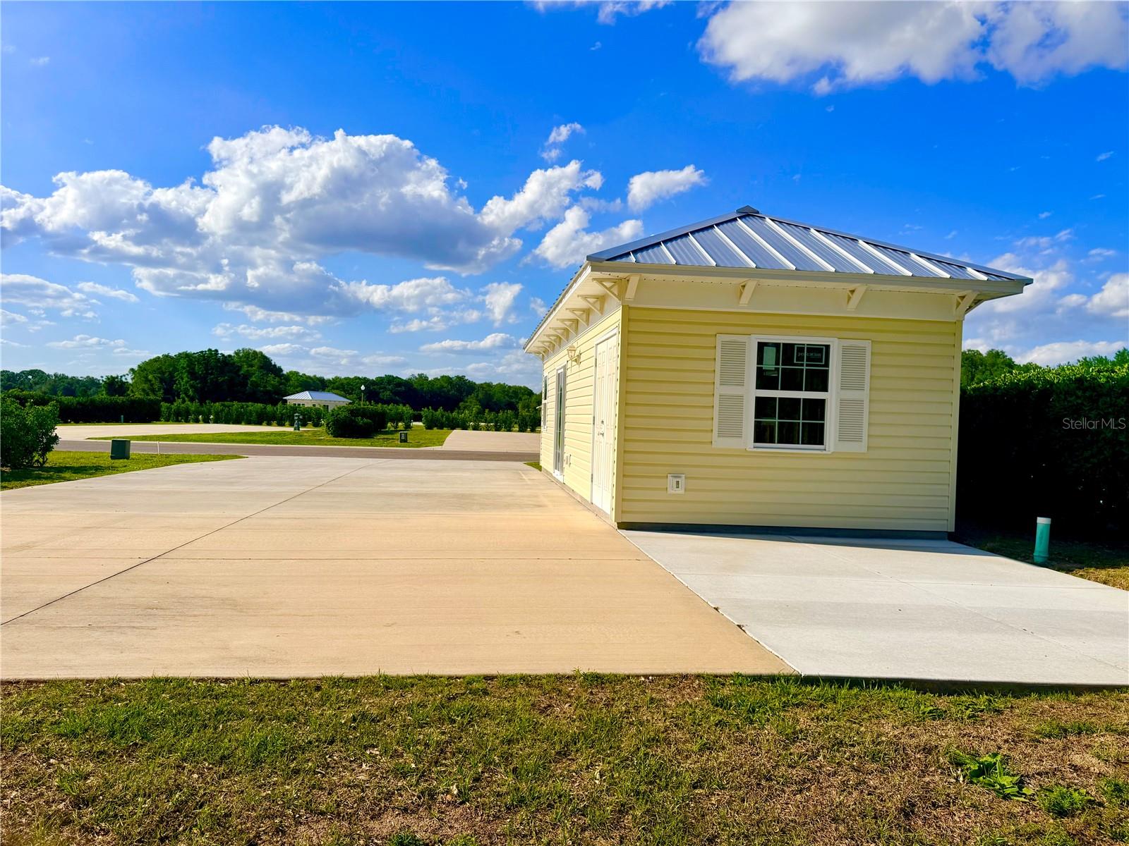 Image 3 of 24 For 4885 92nd Boulevard