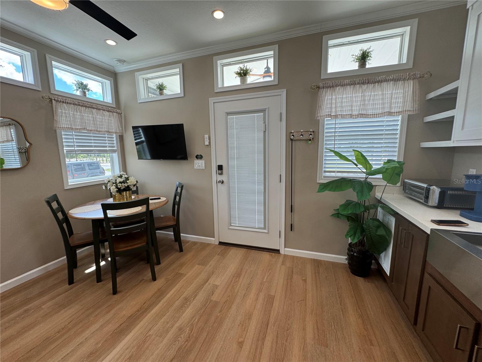 Image 8 of 22 For 16950 Highway 630e Unit 140