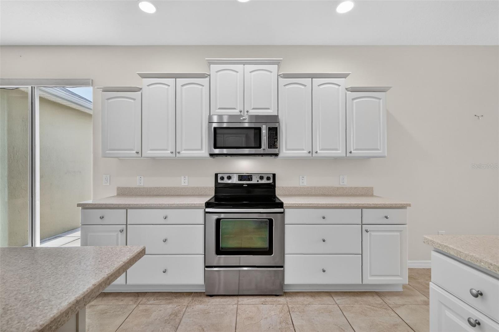 Image 11 of 64 For 2970 Fisher Avenue