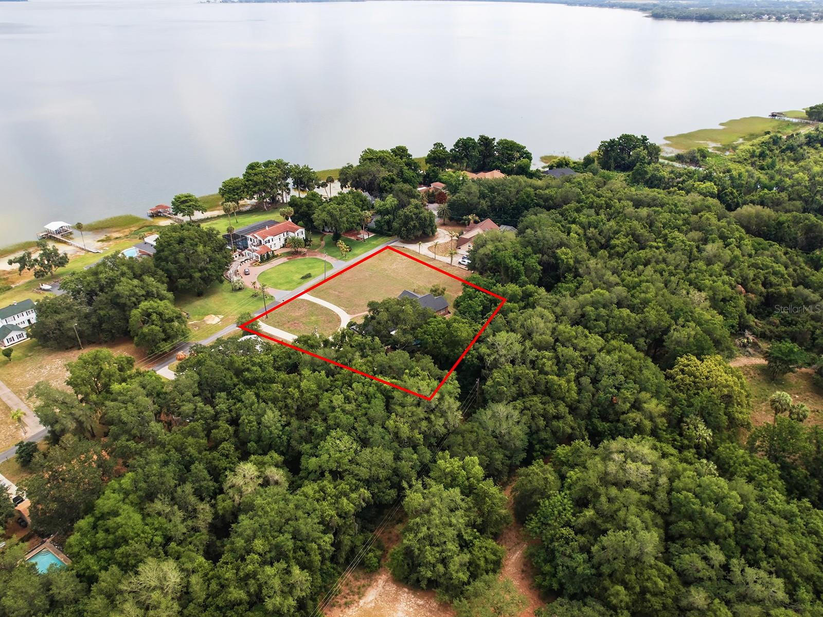 Image 3 of 68 For 1017 Shore Acres Drive