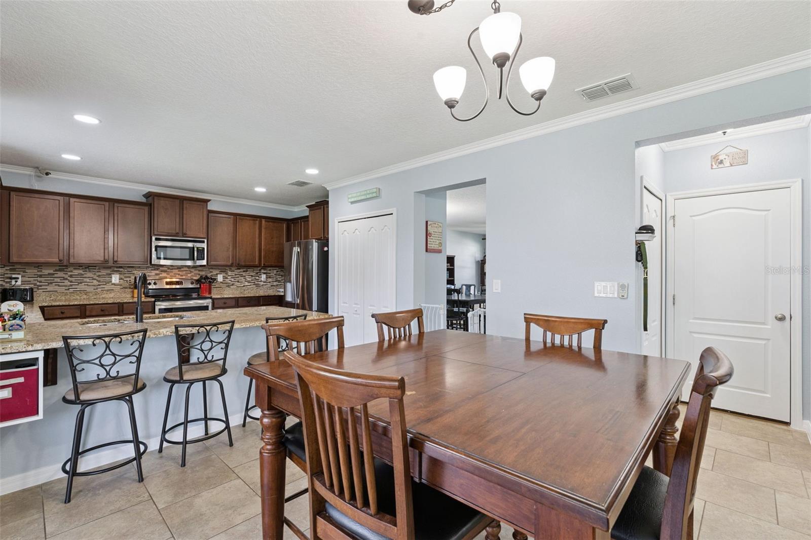 Image 11 of 50 For 3541 Oak Cliff Boulevard