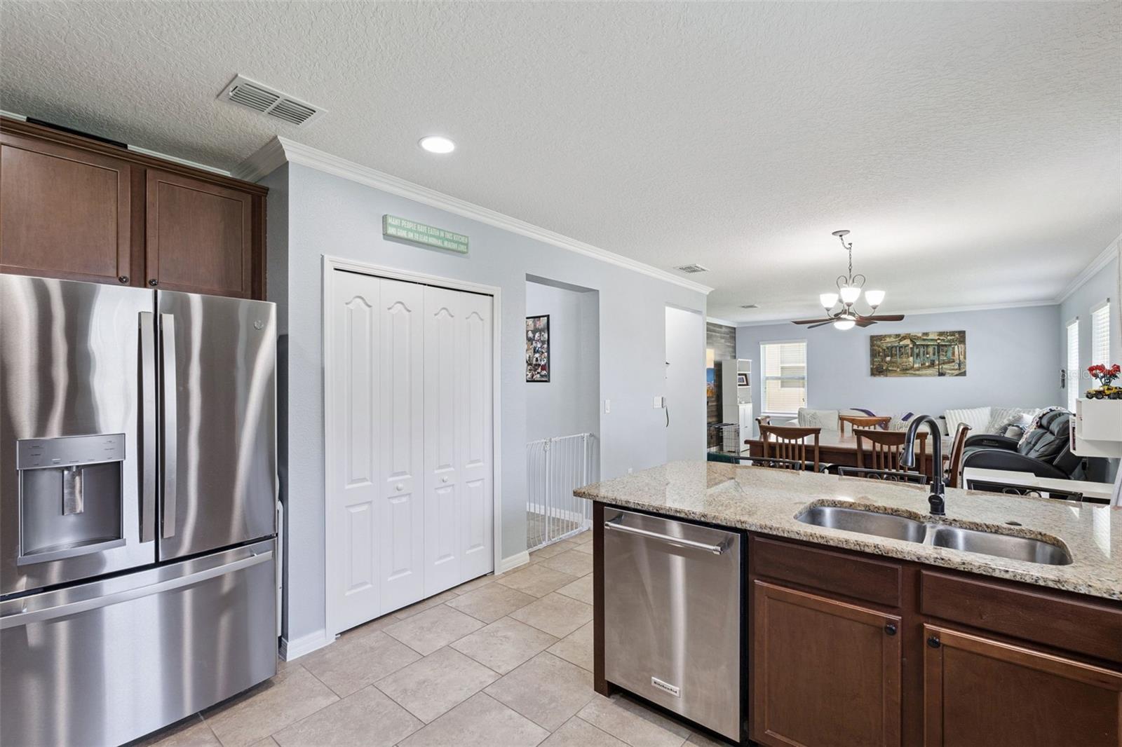 Image 14 of 50 For 3541 Oak Cliff Boulevard