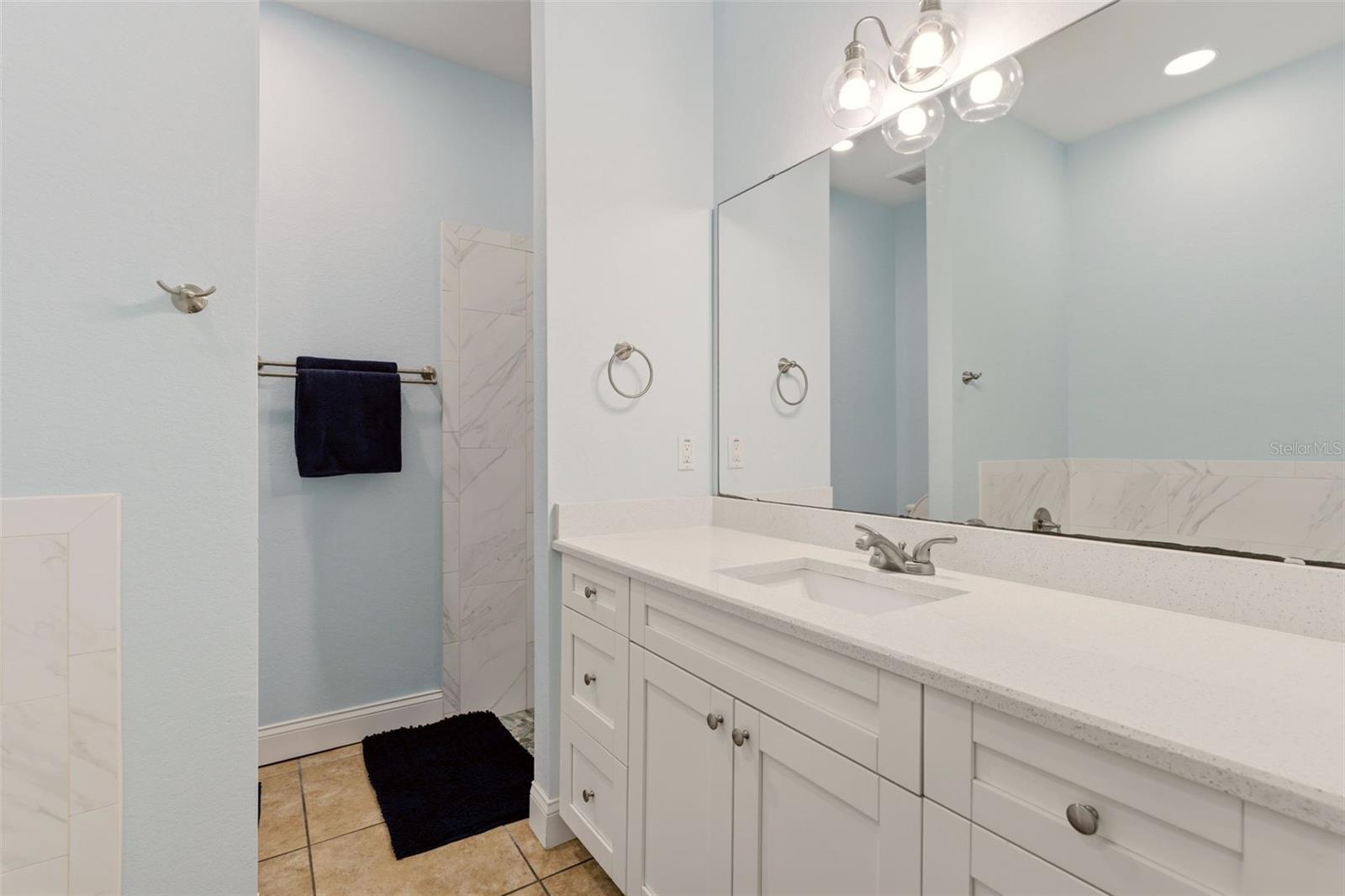 Image 24 of 40 For 13334 Country Club Drive
