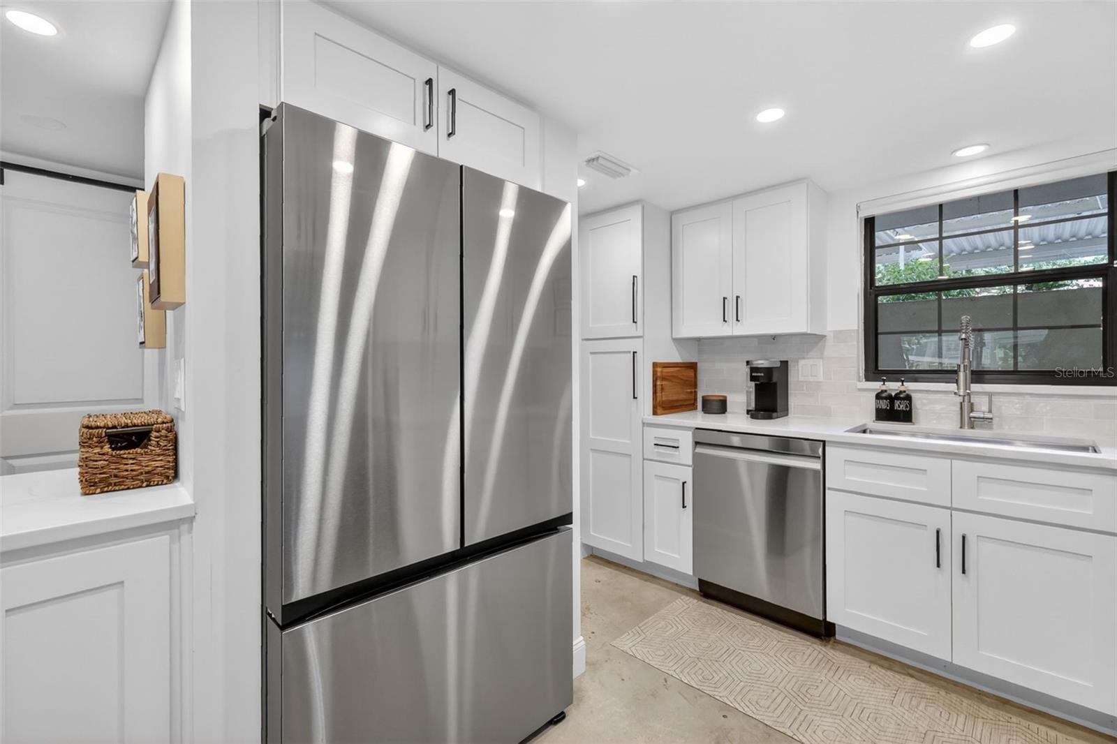 Image 16 of 64 For 101 Grandview Street 1