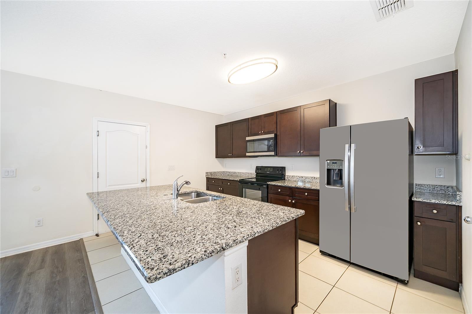 Image 11 of 30 For 4806 Riverwalk Dr.