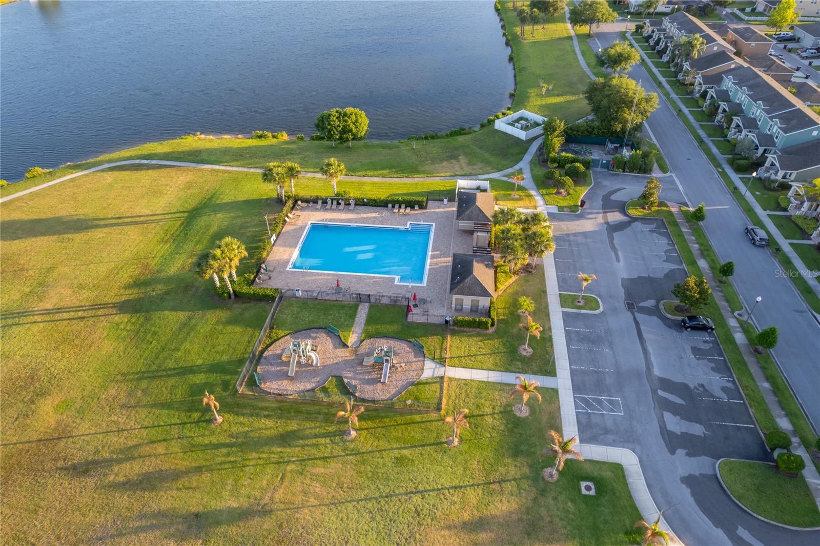Image 29 of 30 For 4806 Riverwalk Dr.