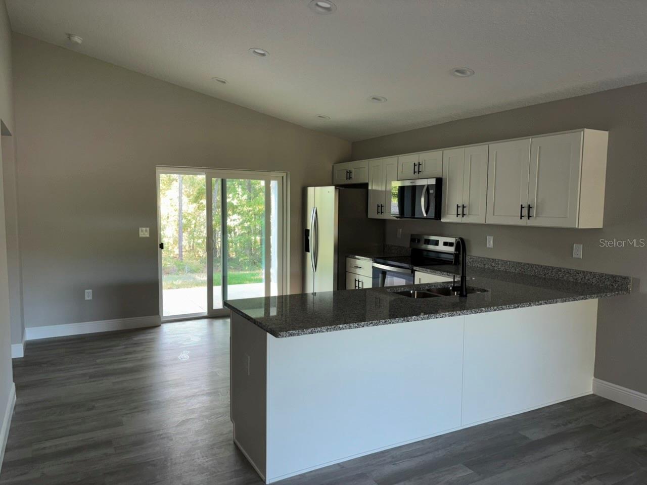 Image 10 of 30 For 7989 Galena Avenue