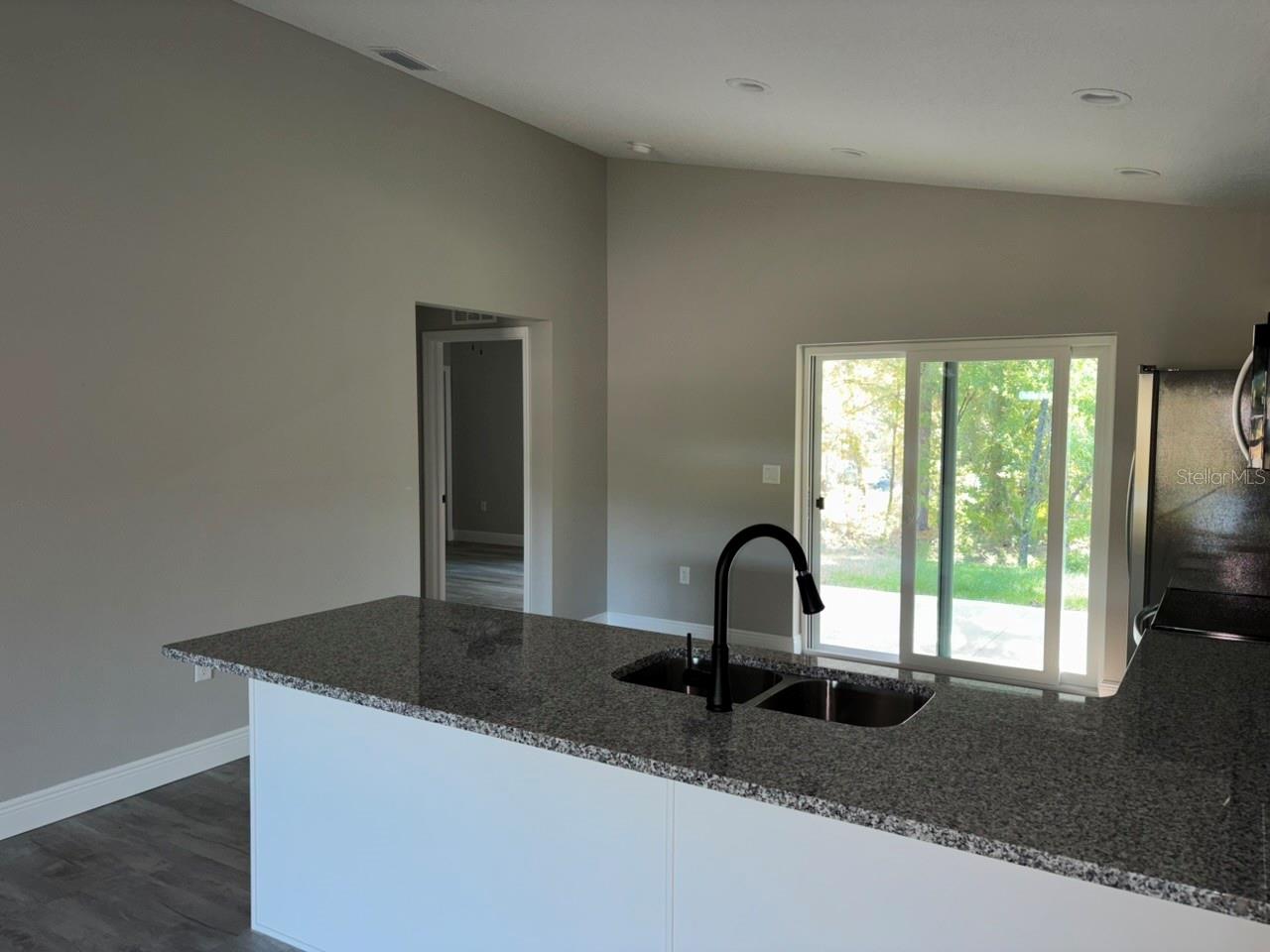 Image 11 of 30 For 7989 Galena Avenue