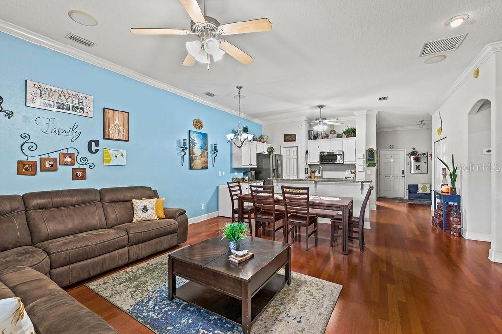 Image 12 of 45 For 1016 Green Gate Boulevard