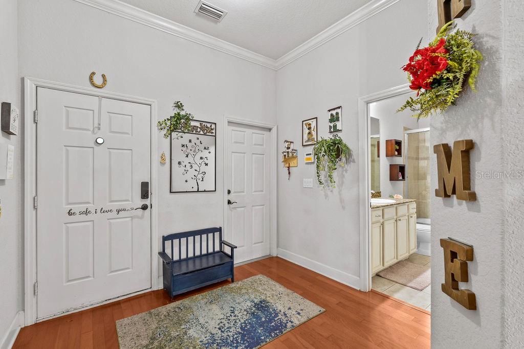 Image 7 of 45 For 1016 Green Gate Boulevard