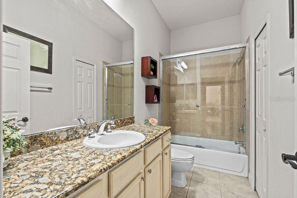 Image 9 of 45 For 1016 Green Gate Boulevard