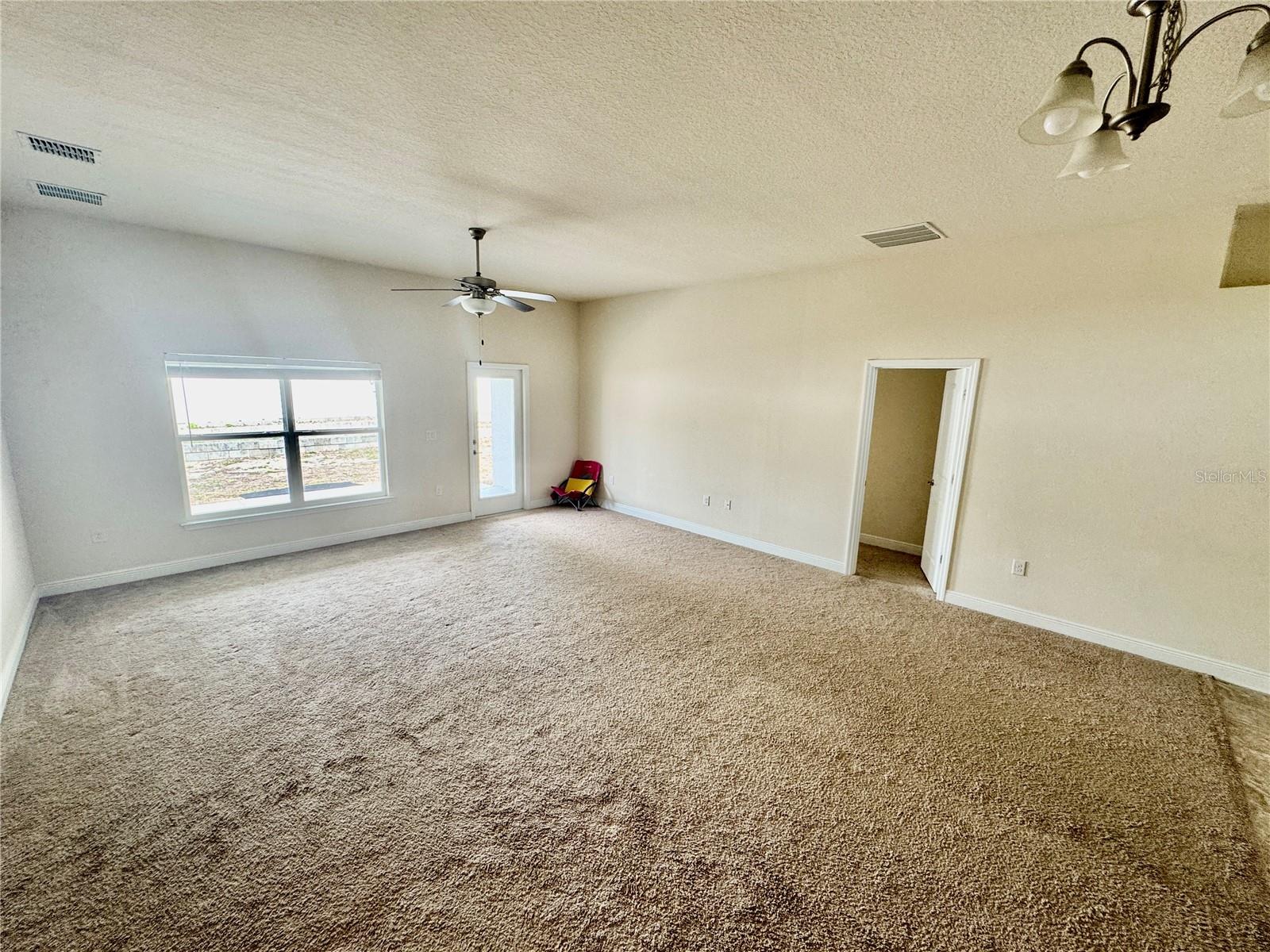Image 33 of 57 For 906 Chestnut Drive